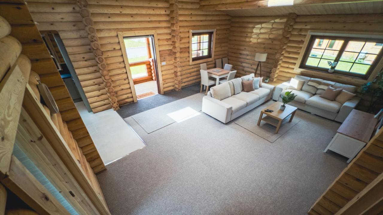 Aspen Lodge, Amazing New Log Cabin With Hot Tub - Sleeps 6 - Felmoor Park Morpeth Exterior photo